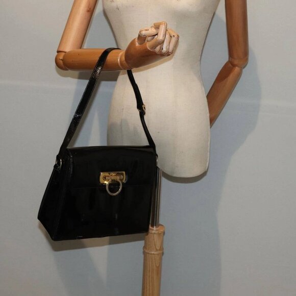 Salvatore Ferragamo Gancini Shoulder Bag Enamel Black Gold - Picture 1 of 16